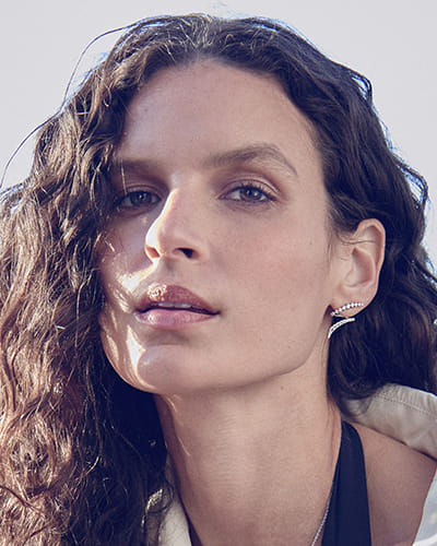 How to Wear Earrings With Different Hairstyles